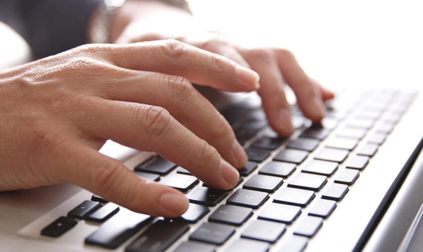 ビジネス英語で「お久しぶりです」「ご無沙汰しております」のメールはどう表現する？